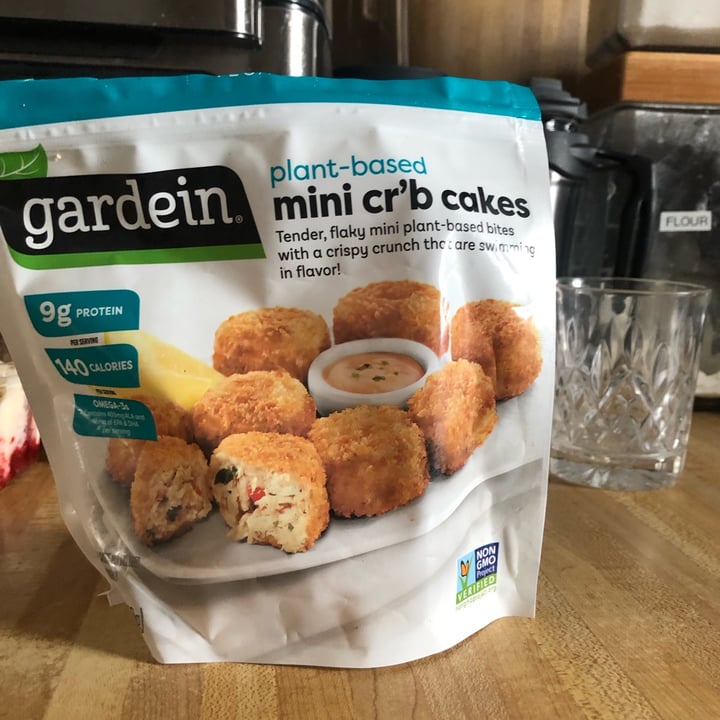 photo of Gardein Crabless Cakes shared by @griz on  01 May 2022 - review