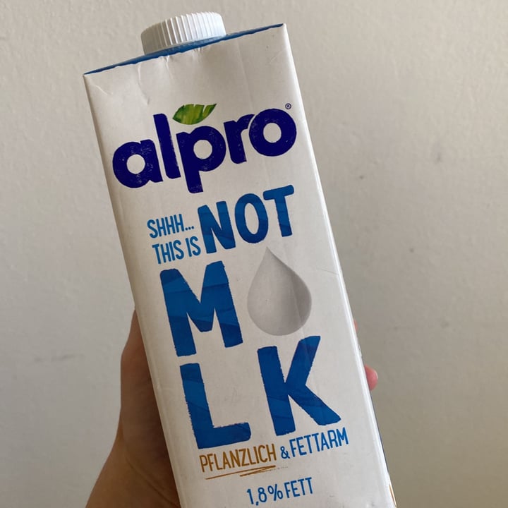 review photo of Alpro This is Not Milk 1.8% Fett shared by @loupink on 10 Aug 2021 - review