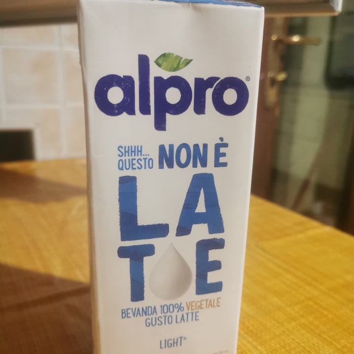 photo of Alpro Non è Latte Light shared by @maury94 on  12 Jul 2022 - review
