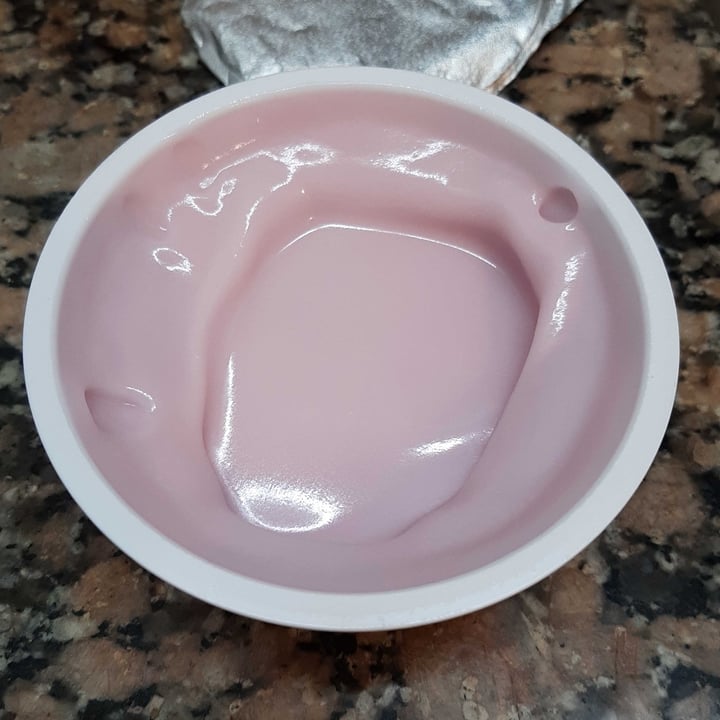 photo of Silk yogurt frutos rojos shared by @aguimoreno on  09 Nov 2022 - review