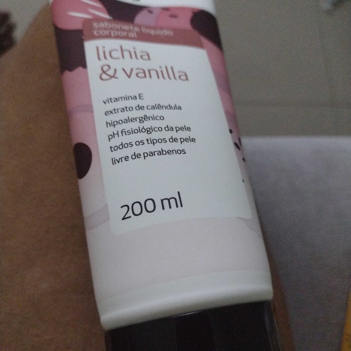 photo of Needs Sabonete líquido corporal Lichia & Vanilla shared by @iravegan on  11 Nov 2022 - review