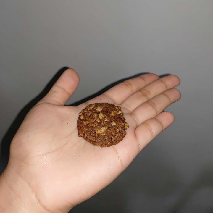 photo of La Oliva galletas ATOMS, Galletas de avena con cacao en polvo shared by @prengreesh on  08 Oct 2021 - review