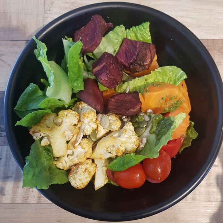 photo of The Autobus Salad Bowl shared by @ycarolyn on  18 Jul 2019 - review