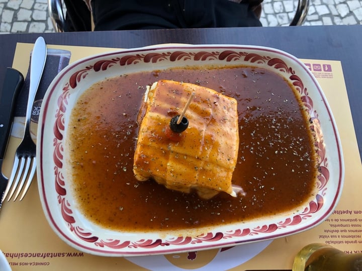 photo of Santa Francesinha Francesinha Vegana shared by @puffskein on  22 Feb 2020 - review