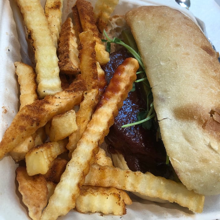 photo of Juju's Vegan Cajun and Creole Cuisine Seitan BBQ Rib Tip shared by @taylor56 on  17 Sep 2021 - review