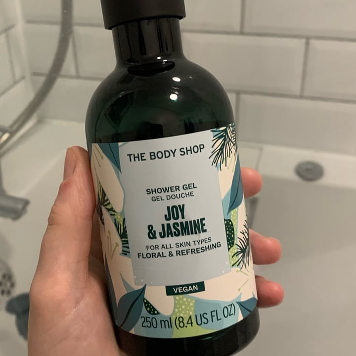 photo of The Body Shop joy and jasmine shower gel shared by @laradoran on  27 Nov 2022 - review