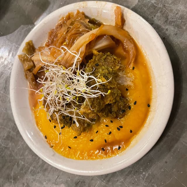 Foto do prato “Tapa Asia conoce España”