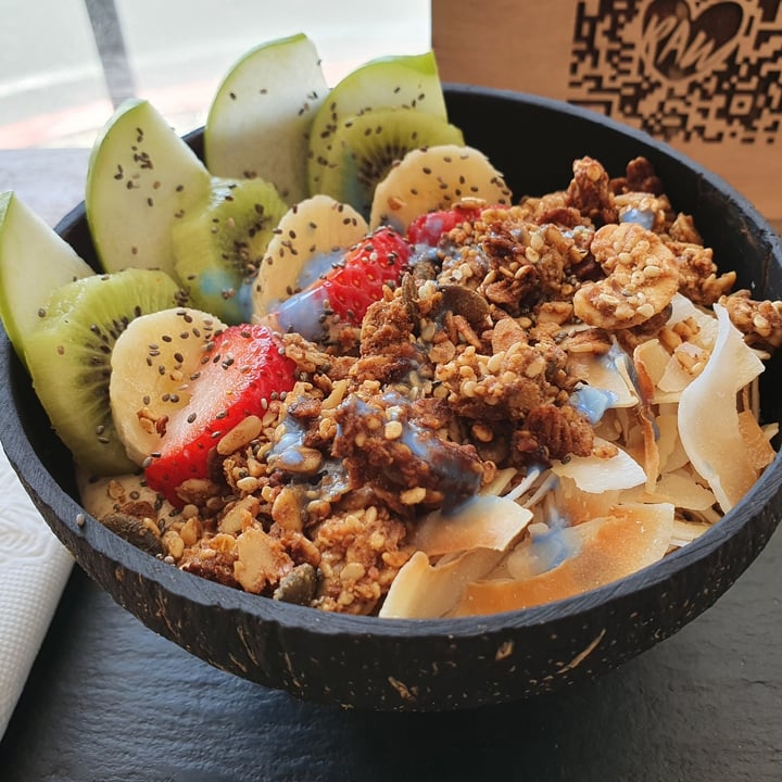 photo of Scheckter's RAW Gourmet Cocoa smoothie bowl shared by @kendrahudson on  02 Dec 2020 - review