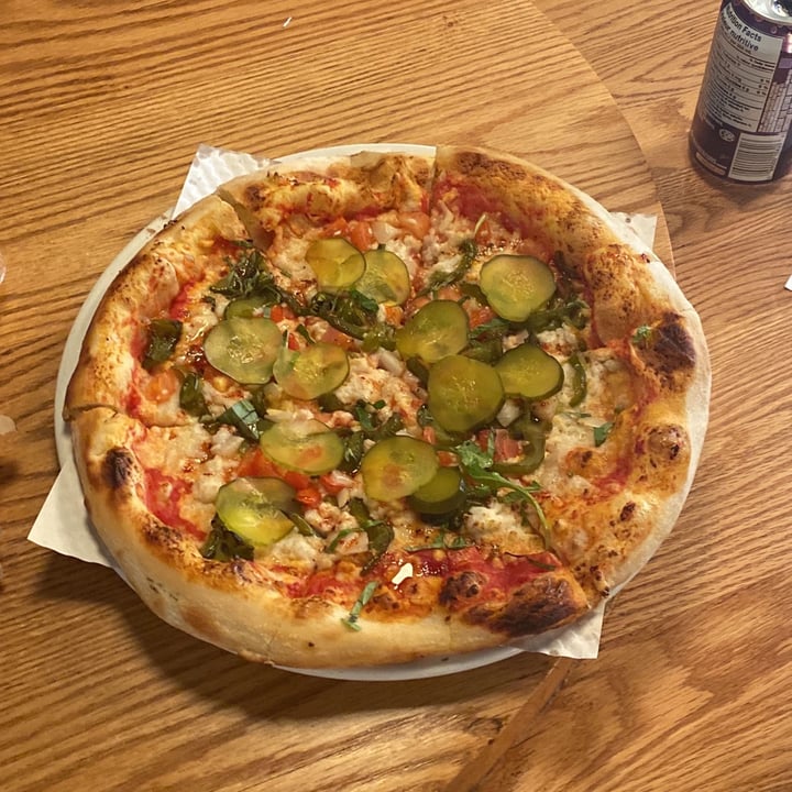 review photo of City Goose “Pam Pam” Goat Cheese Pizza shared by @decitoe on 01 Oct 2021 - review