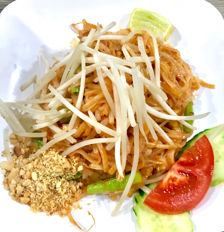 photo of Thai Vegetarian Food Pad Thai Noodles shared by @kaylabear on  23 Sep 2018 - review