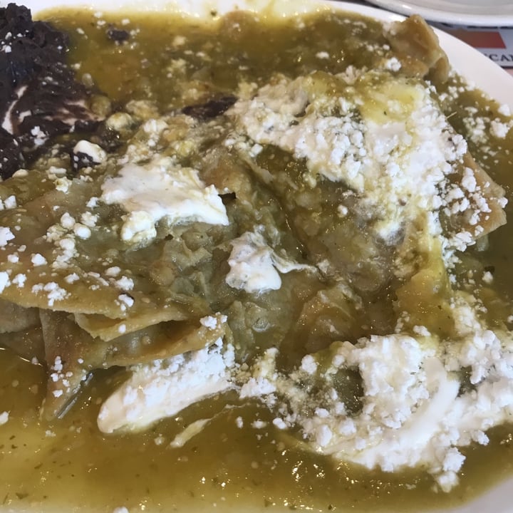 review photo of El Pasillo Chilaquiles verdes shared by @amandatovalin on 27 Nov 2019 - review
