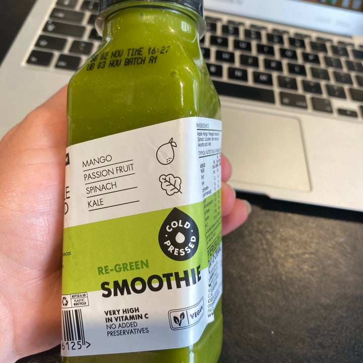photo of Woolworths Food Green guru smoothie - mango passionfruit spinach kale shared by @bianca1701 on  23 Oct 2020 - review