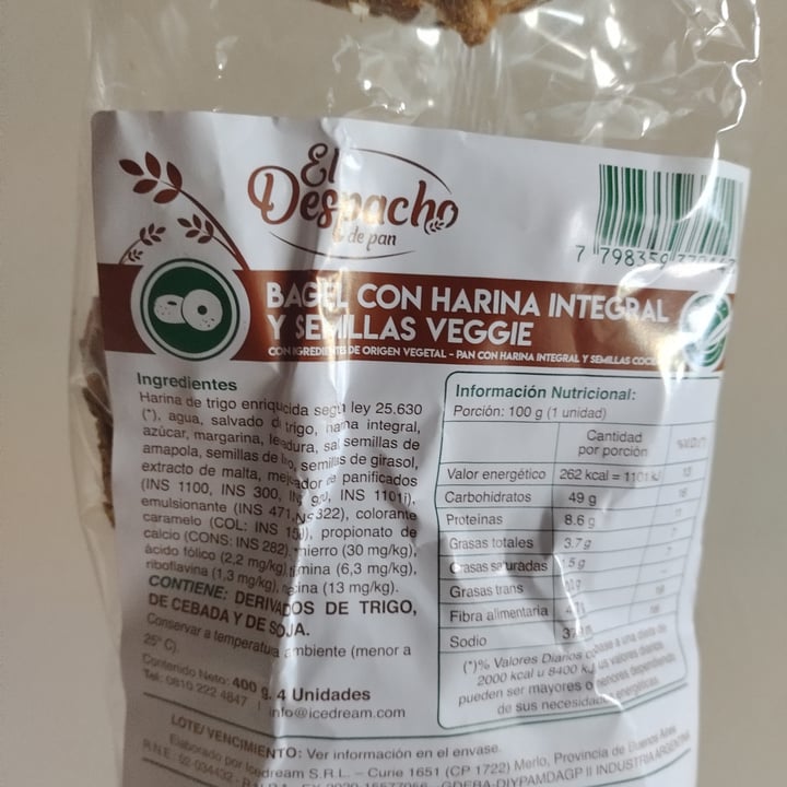 review photo of El Despacho de Pan Bagel Integral Con Semillas shared by @pablofede on 15 Oct 2021 - review