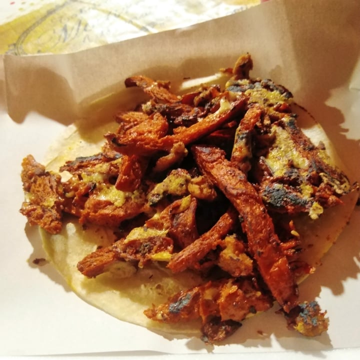 review photo of Mercado Del Chorro Gringa Con Queso - El Trompo Vegano shared by @selrmoon on 28 Aug 2021 - review