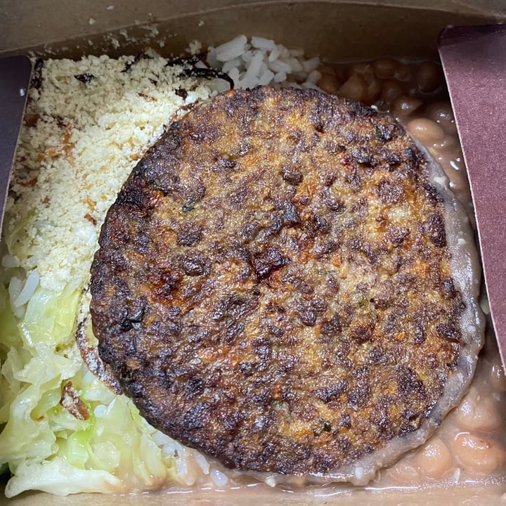 review photo of LAR Vegetariano Vegan PF com Hamburguer shared by @izabeladerobi on 10 Jun 2022 - review