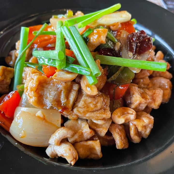 photo of Oh My Thai - Pantai Berawa Stir fry todu cashews shared by @liftsplantshine on  20 Dec 2021 - review