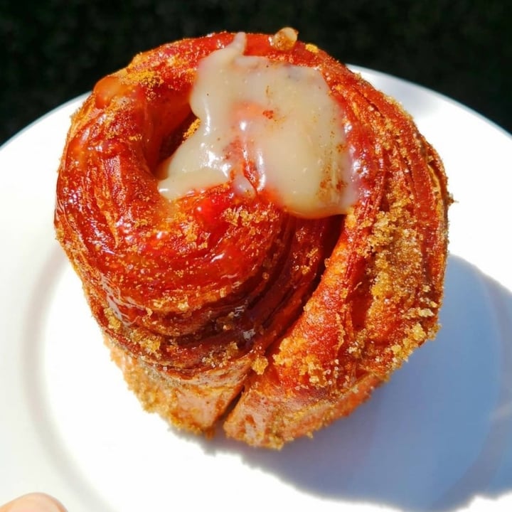 photo of Dolce Bakery Cruffin shared by @liezle on  03 Dec 2020 - review