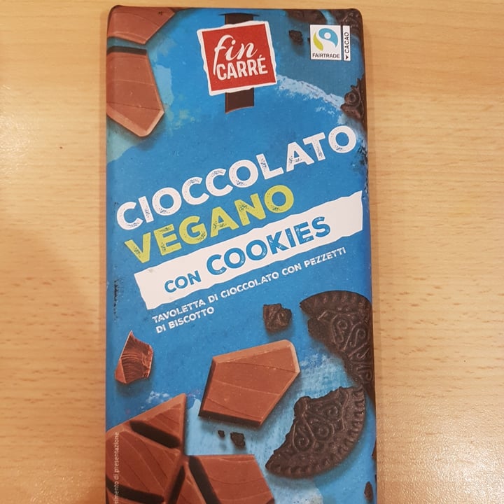 photo of Fin Carré Cioccolato Vegano con Cookies shared by @deesy on  27 Jan 2022 - review