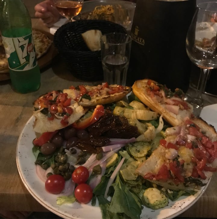 photo of The Fat Rabbit Bruscetta with salad shared by @tschulieeee on  26 May 2020 - review