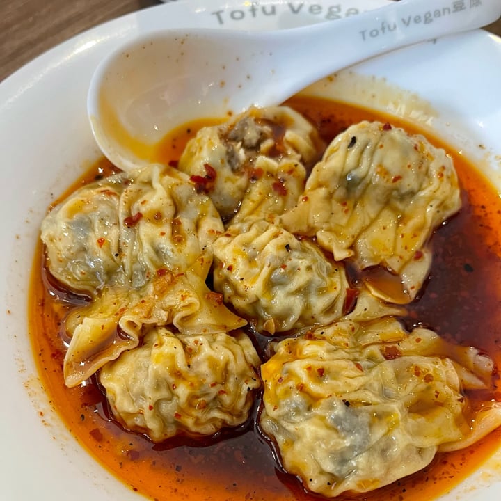 photo of Tofu Vegan Wontons In A Spicy Sauce shared by @paulagonzalez on  02 May 2022 - review