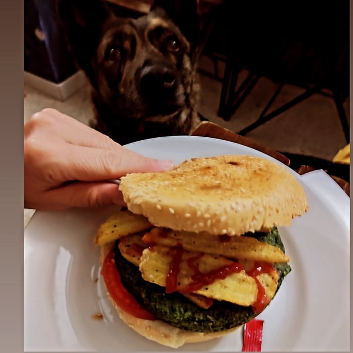 photo of Reload pane al sesamo con burger vegano shared by @felika on  25 Jul 2022 - review