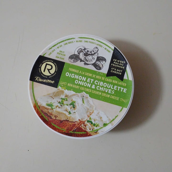photo of Rawesome Cashew Cream Cheese shared by @mllemurphy on  18 Nov 2021 - review
