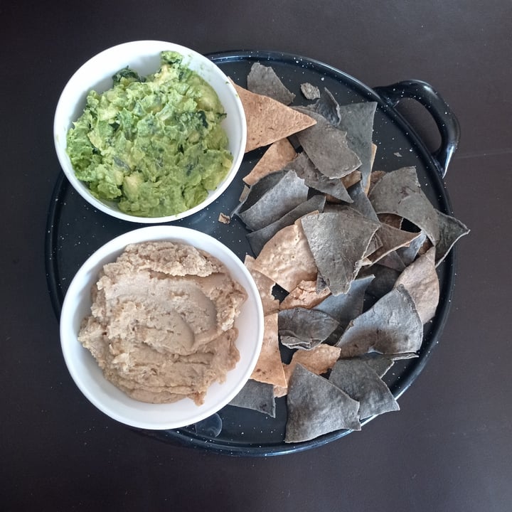 photo of Trágame Tierra Vegan Box Queso shared by @mayraponze on  20 May 2021 - review