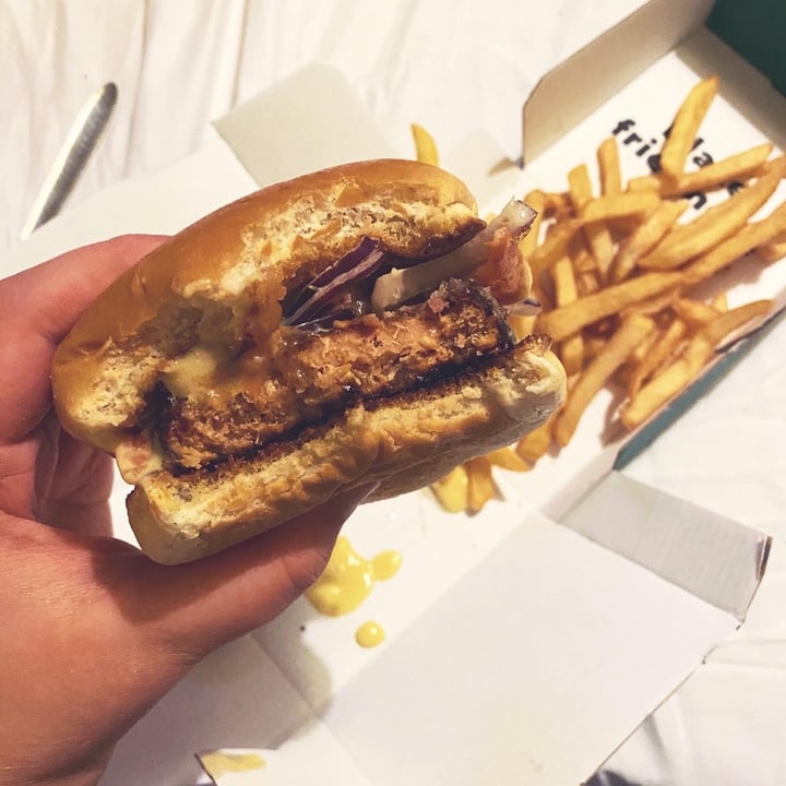 review photo of Frankie & Benny's Viva La Vegan Burger shared by @veganlibby on 07 Jan 2020 - review
