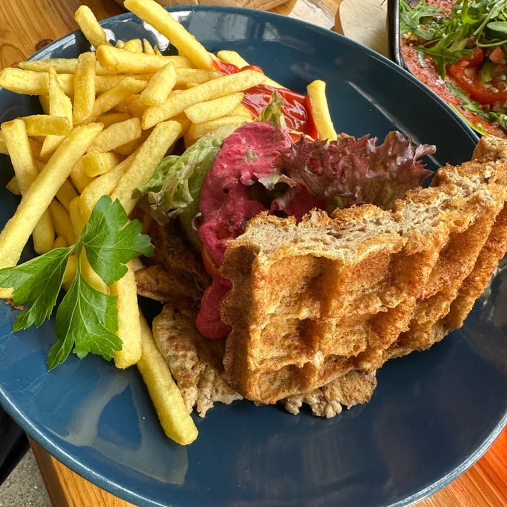 photo of Villa Kalka Breakfast „Big Kahuna” shared by @danielkamp on  30 Oct 2022 - review