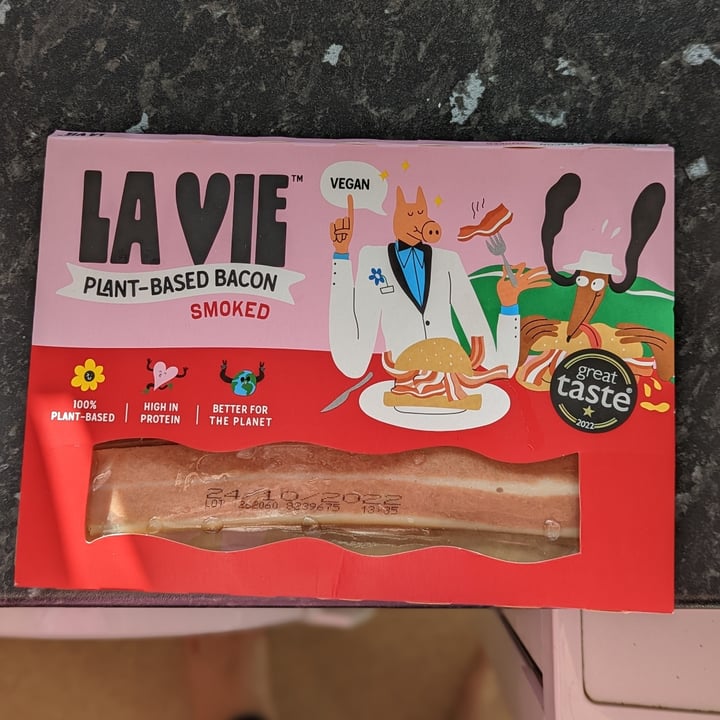 review photo of La Vie Foods plant based bacon shared by @curnicle on 31 Oct 2022 - review