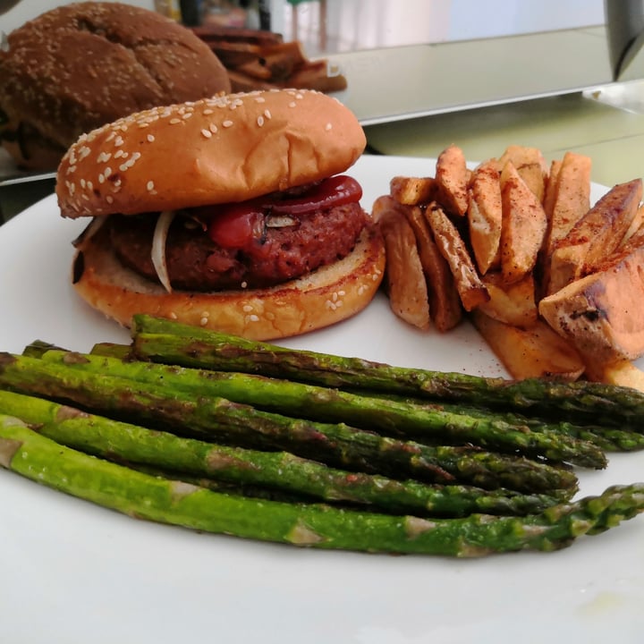 photo of Beyond Meat Beyond Burger Plant-Based Patties shared by @melayala1 on  15 Jul 2020 - review
