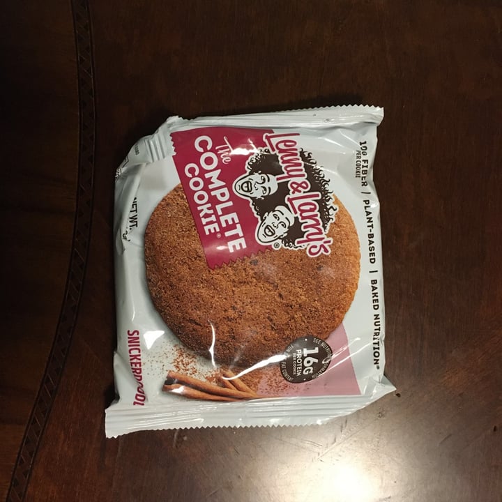 review photo of Lenny & Larry’s The Complete Cookie Snickerdoodle shared by @veganconnesuire on 10 Sep 2020 - review