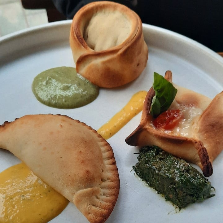 photo of Mudrá Empanadas shared by @alimentosaptosvegan on  25 Mar 2021 - review