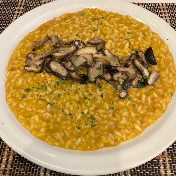photo of Ma Va' ? Restaurant Roma Risotto Zucca, Miso e funghi Shiitake shared by @littleflame on  09 Dec 2021 - review