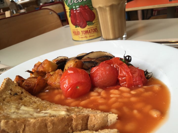 photo of Boston Tea Party Stratford Upon Avon The Vegan Breakfast shared by @kizzylizzyf on  18 Aug 2018 - review