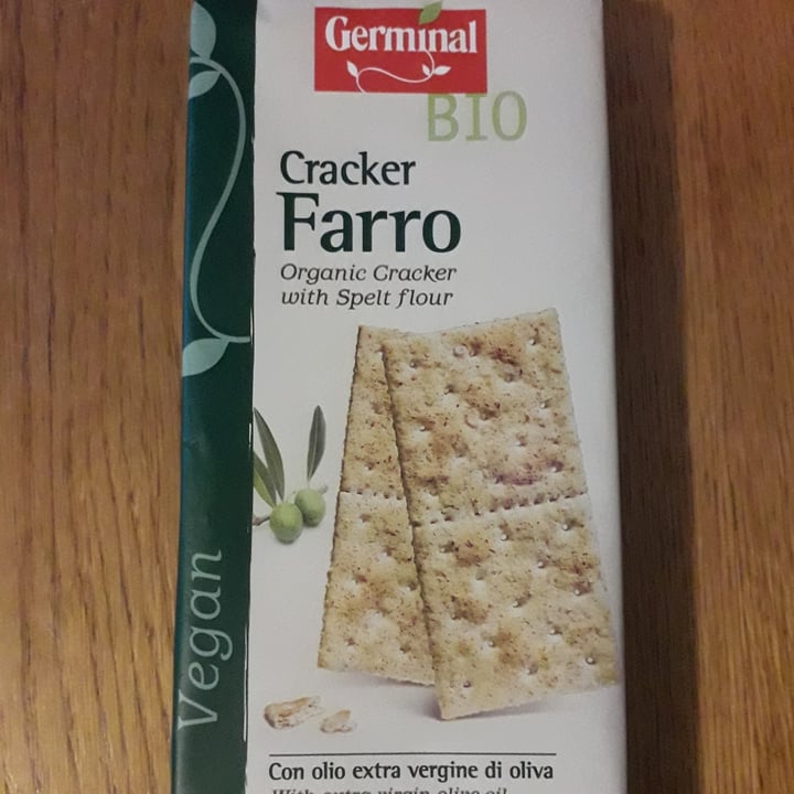 review photo of Germinal Bio Cracker Al Farro shared by @giuliaval on 29 May 2022 - review