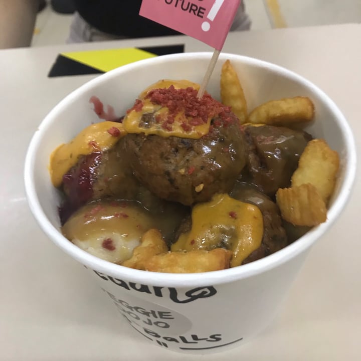 photo of Veggie Dojo "Meatball" Buddy Bucket shared by @opheeeliaaa on  27 Sep 2020 - review