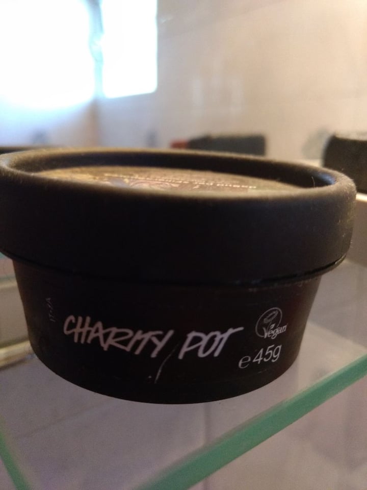 review photo of LUSH Fresh Handmade Cosmetics Charity Pot shared by @floren92 on 28 Dec 2019 - review