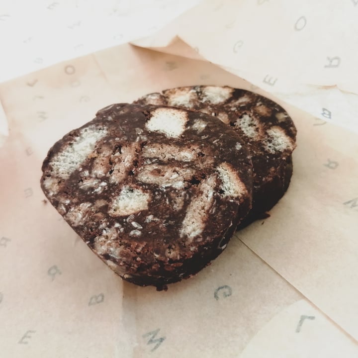 photo of Flower Burger Salame al cioccolato shared by @giorgiacst on  14 Sep 2020 - review