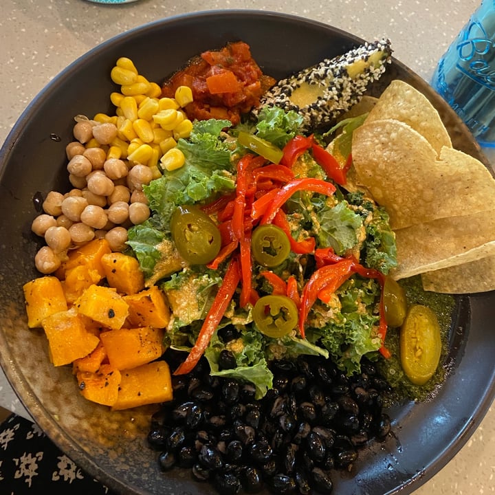 photo of Privé Somerset Mad-For-Mexican Salad shared by @vegan-everafter on  19 Aug 2021 - review