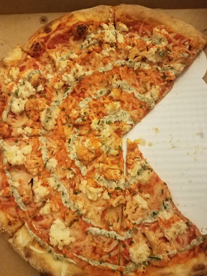 review photo of Screamer's Pizzeria Buffalo Cauliflower Slice shared by @mattycakes on 24 Jun 2018 - review