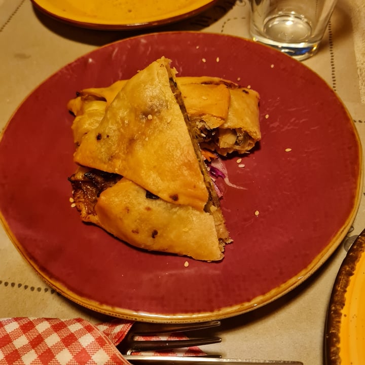 photo of VegAmore Panzerotto ripieno di verdure shared by @dana03 on  01 Mar 2022 - review