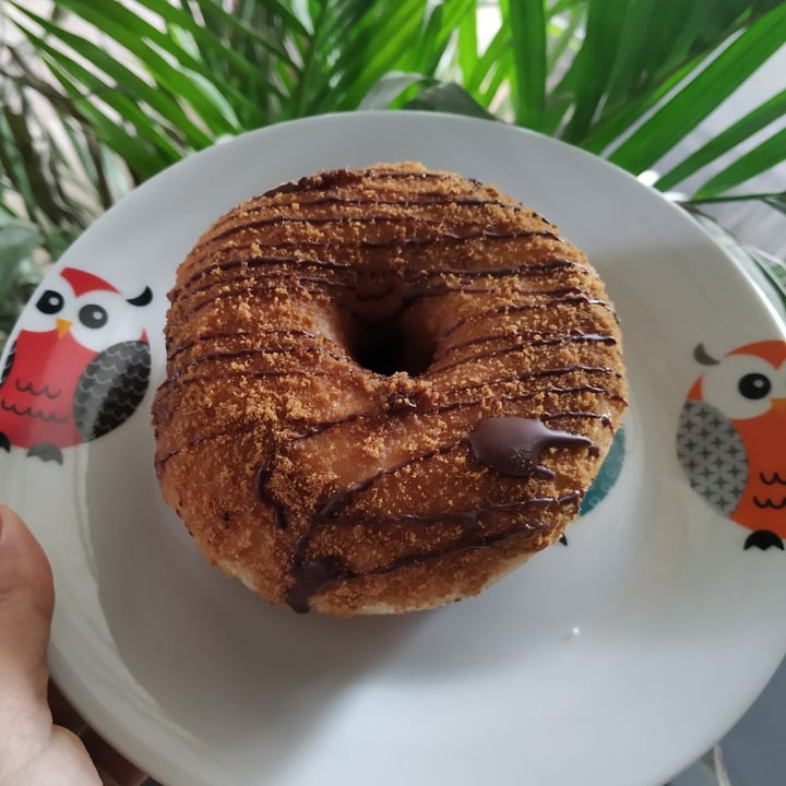 photo of Delish Vegan Doughnuts Donut Relleno De Crema De Avellana shared by @runa on  15 May 2021 - review