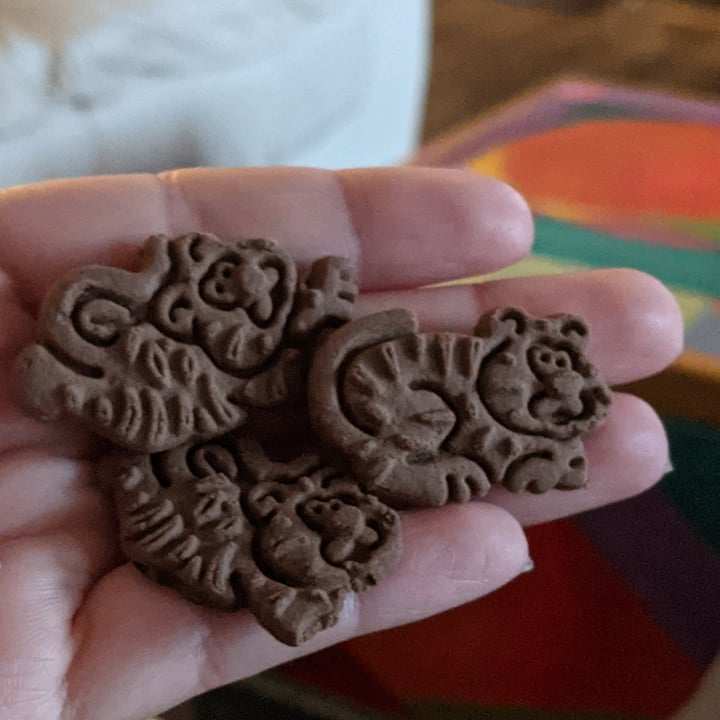 photo of Trader Joe's Chocolatey Cat Cookies for People shared by @iszy on  05 Mar 2022 - review