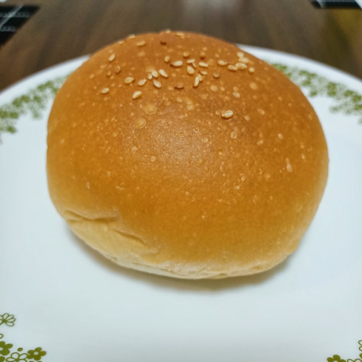 review photo of Almond Bakery (Vegetarian) Vegan Red Bean Bun shared by @yamspotatoes on 30 Jun 2020 - review