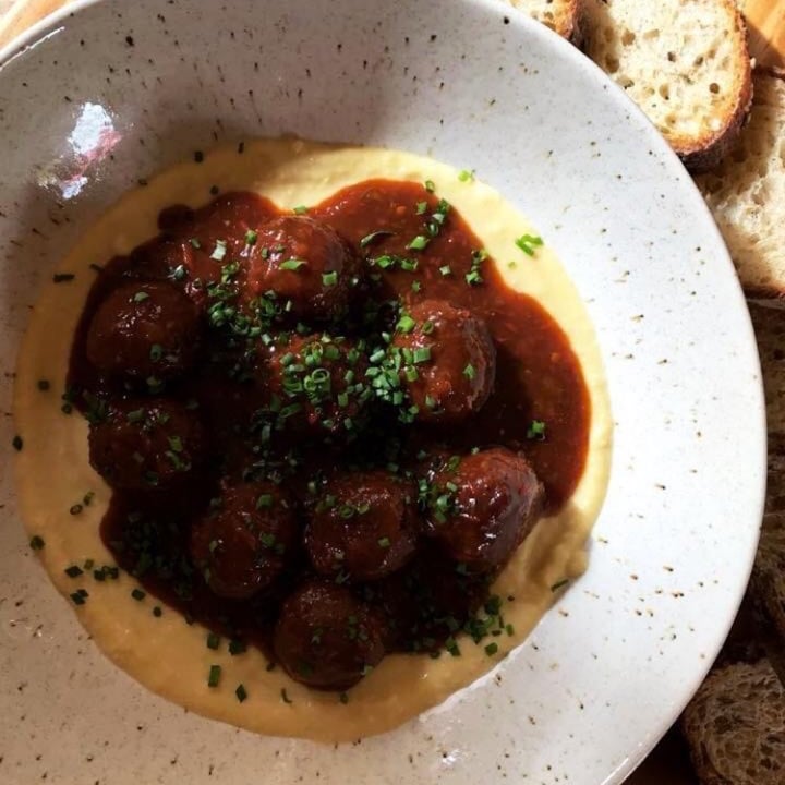photo of Restaurante Kaime Hummus con croquetas shared by @marianavasquez3 on  30 May 2020 - review