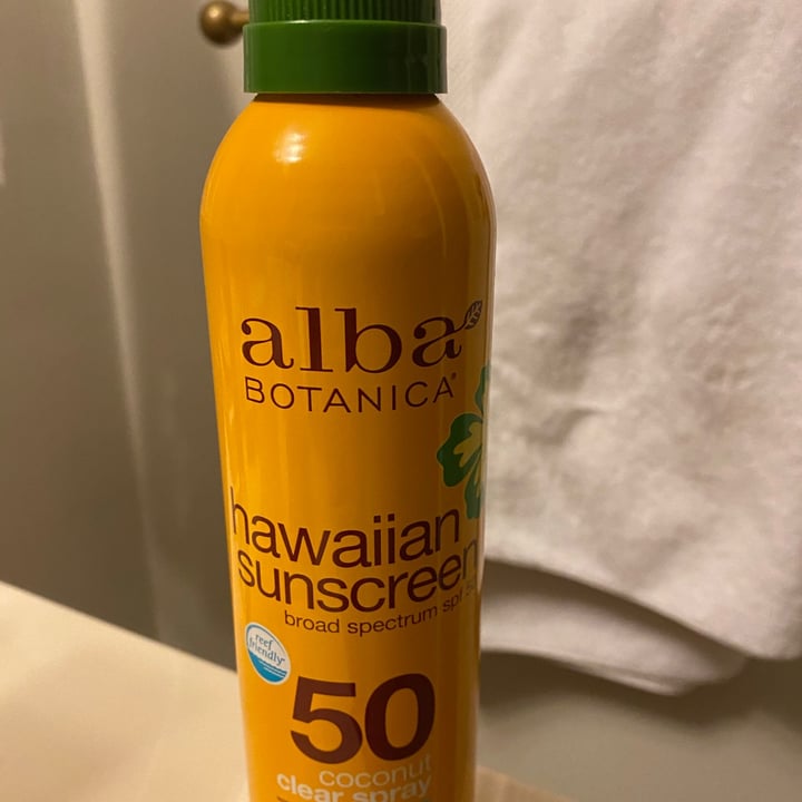 photo of Alba Botanica Hawaiian sunscreen shared by @kelleyjhall on  13 Nov 2020 - review