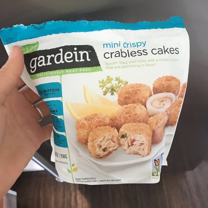 photo of Gardein Mini Crispy Crabless Cakes shared by @kaylarosetinted on  17 Jul 2021 - review