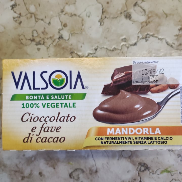 review photo of Valsoia Yogurt al cioccolato e fave di cacao shared by @peronielena on 04 Aug 2022 - review