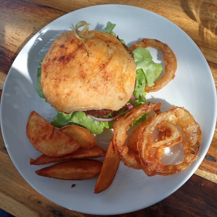 photo of The Courtyard Café Vegan burger shared by @jessicaturck on  30 Aug 2020 - review